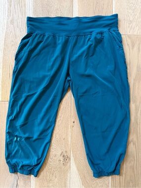 Under Armour Crops